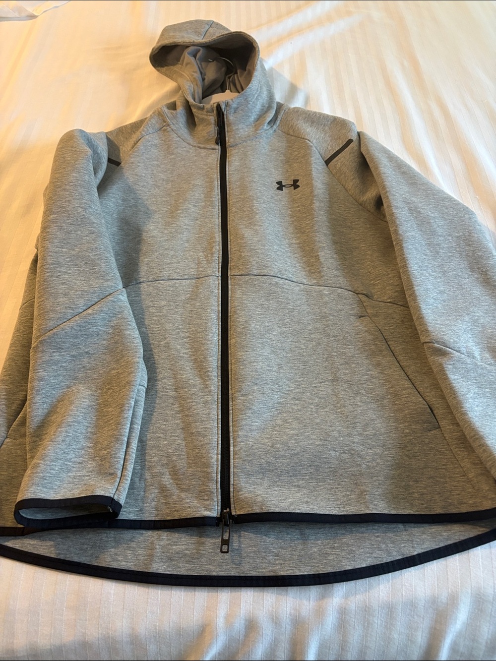 Under Armour Men's icon Heather Gray Full-Zip Hooded Performance Jacket